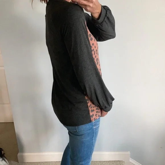 Animal Print, Long Sleeve Top - Picture 5 of 8